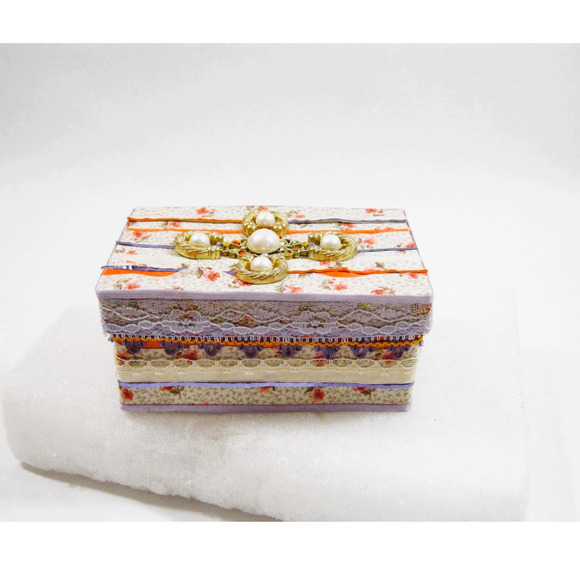 Handcrafted Keepsake Jewelry Trinket Prayer Box for Mementos Photos Desk Items - Picture 3 of 8